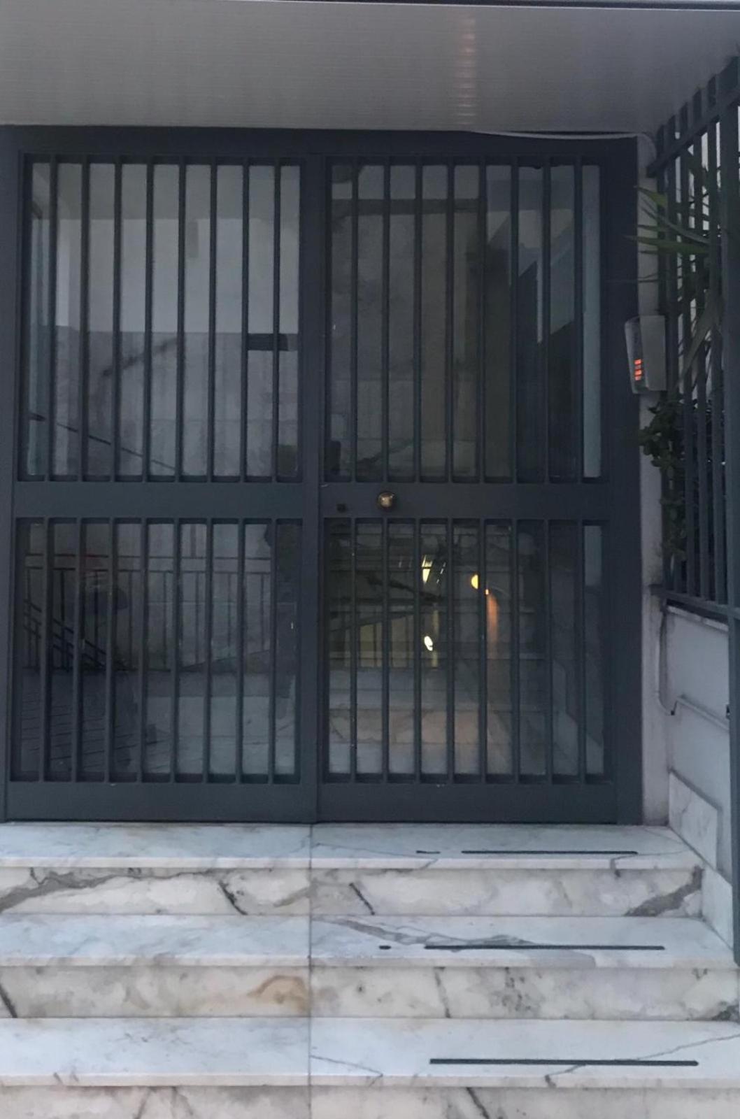 לינה וארוחת בוקר נאפולי Regy מראה חיצוני תמונה
